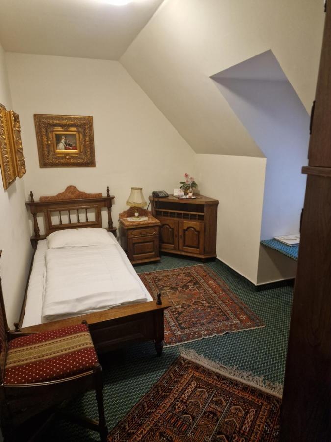 Hotel Razgorsek Веленє Екстер'єр фото