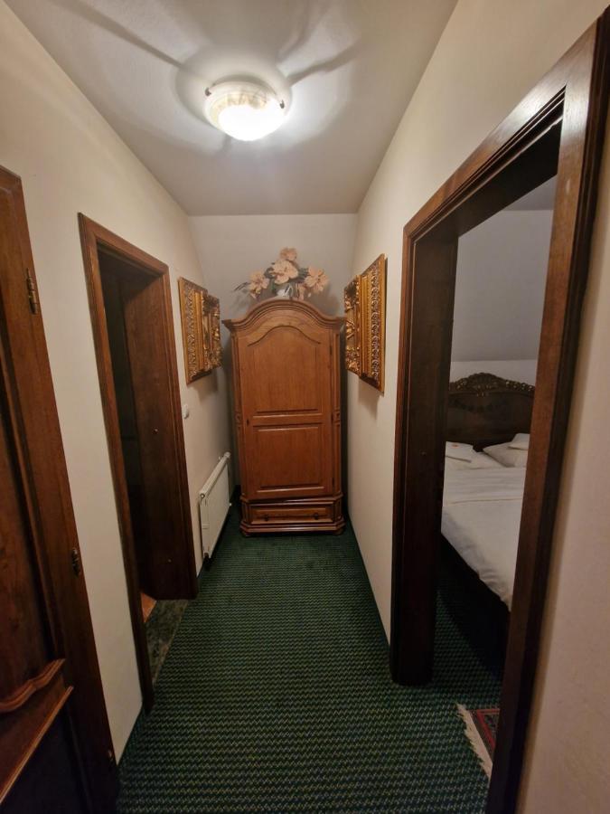 Hotel Razgorsek Веленє Екстер'єр фото