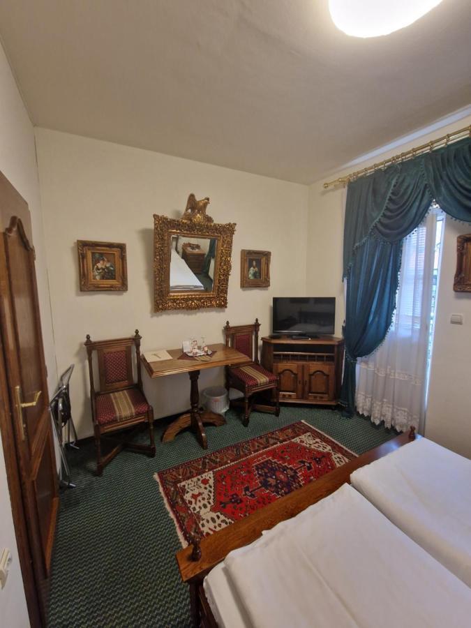 Hotel Razgorsek Веленє Екстер'єр фото