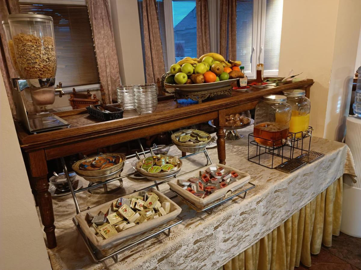 Hotel Razgorsek Веленє Екстер'єр фото