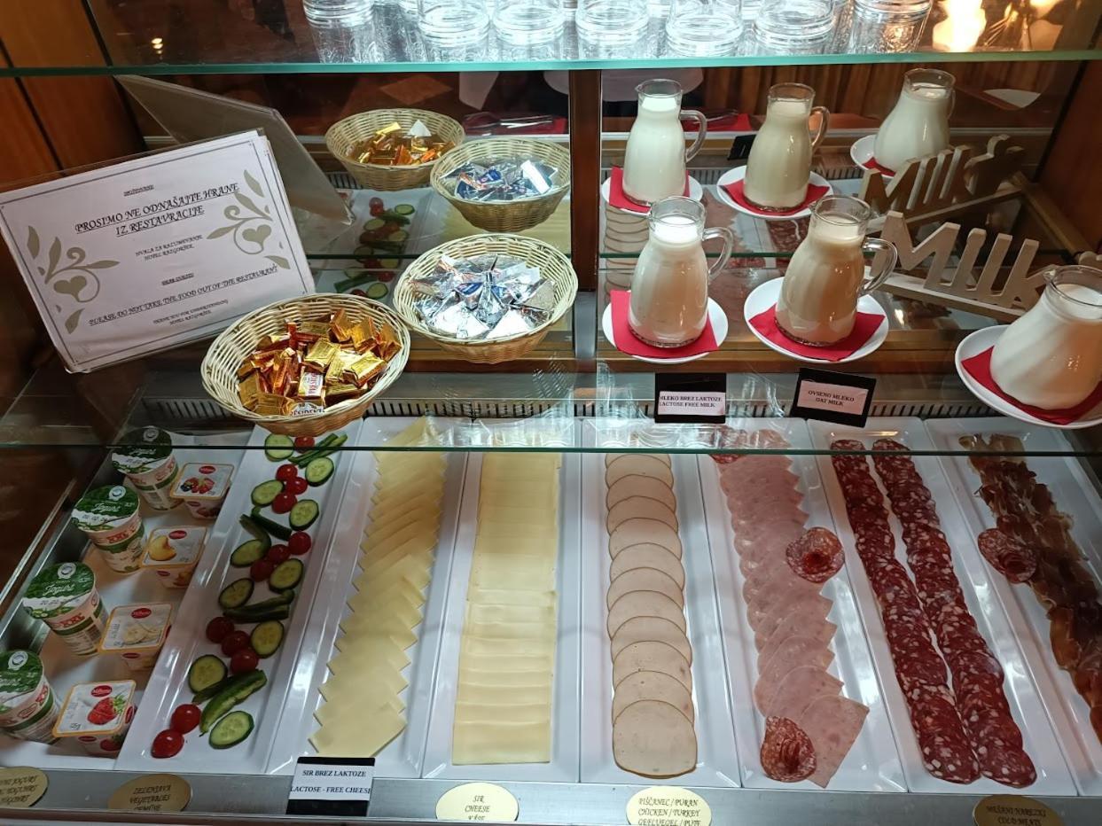Hotel Razgorsek Веленє Екстер'єр фото