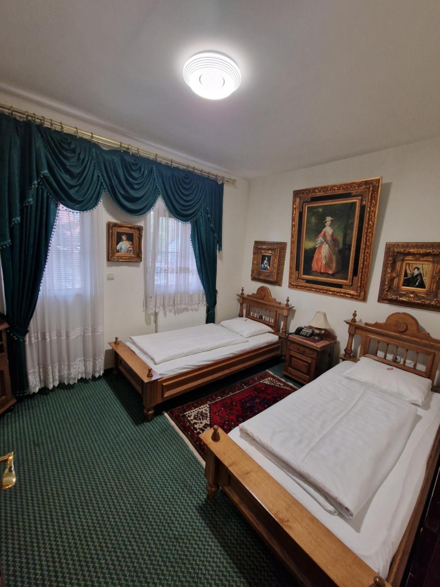 Hotel Razgorsek Веленє Екстер'єр фото