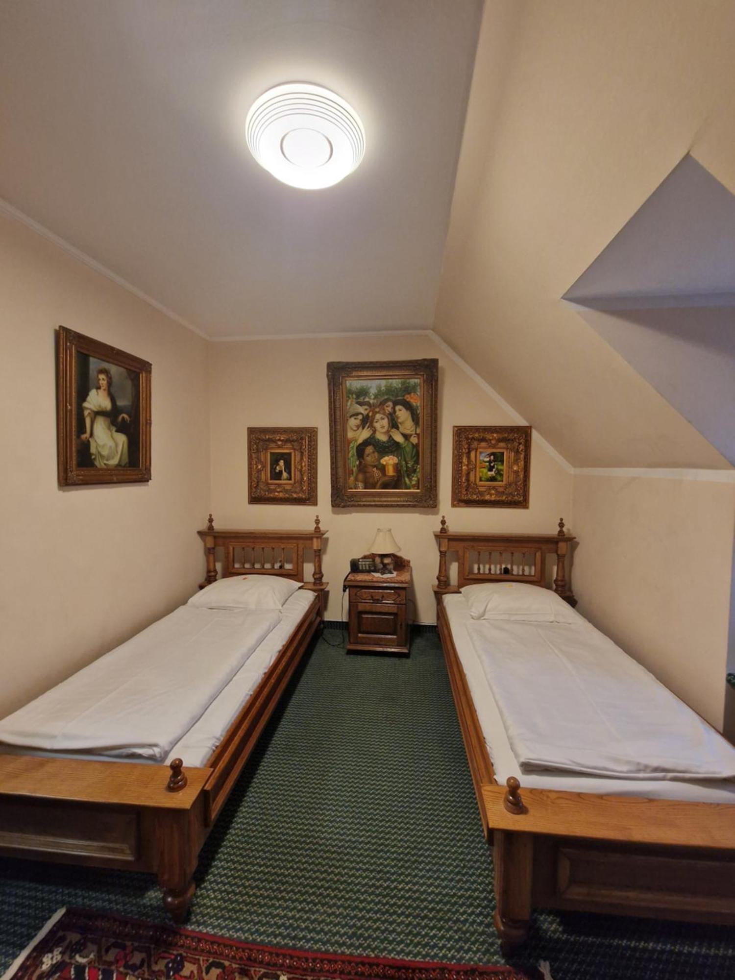 Hotel Razgorsek Веленє Екстер'єр фото