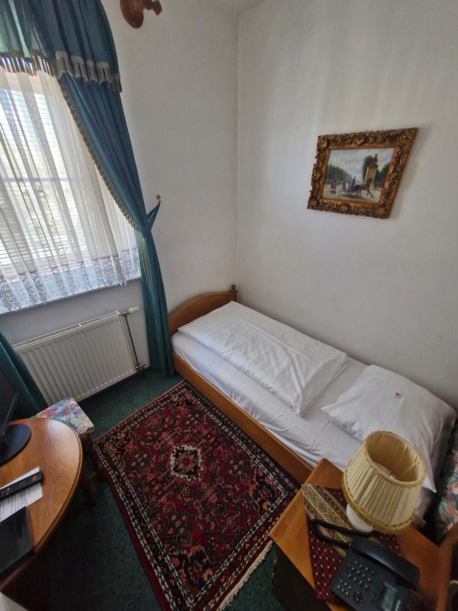 Hotel Razgorsek Веленє Екстер'єр фото